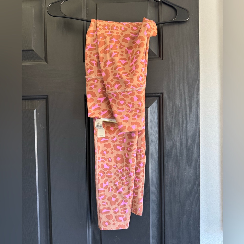 Offline by Aerie - NWT